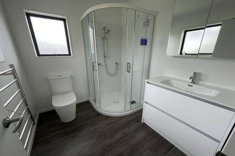 Photo of property in 77 Grenada Drive, Grenada Village, Wellington, 6037