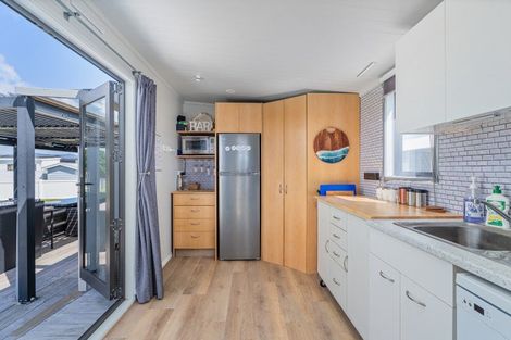 Photo of property in 154 Ngaio Drive, Matarangi, Whitianga, 3592