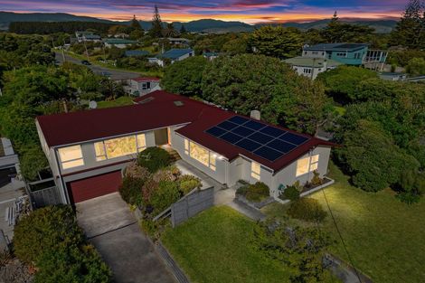 Photo of property in 50 Moana Street, Otaki Beach, Otaki, 5512