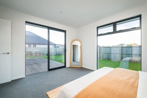 Photo of property in 32 Withers Crescent, Halswell, Christchurch, 8025