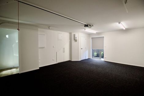 Photo of property in 5/94 Target Road, Totara Vale, Auckland, 0629