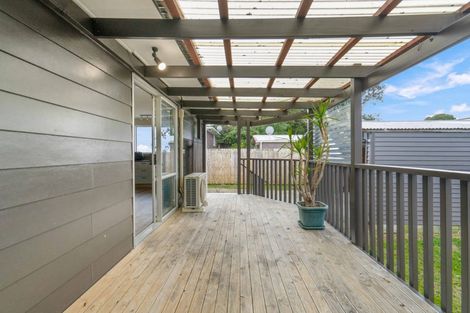 Photo of property in 10 Siska Place, Wattle Downs, Auckland, 2103