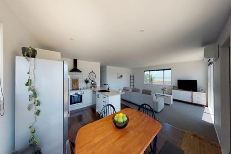 Photo of property in 32 Oxford Street, Whakapirau, Maungaturoto, 0583