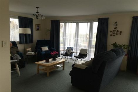 Photo of property in 2 Ashdonleigh Grove, Stoke, Nelson, 7011