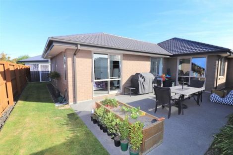 Photo of property in 35 Rossall Crescent, Rolleston, 7615