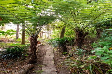 Photo of property in 50 Castor Bay Road, Castor Bay, Auckland, 0620