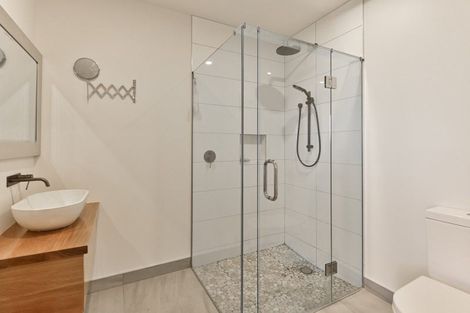 Photo of property in 69a Pirau Road, Fernhill, Napier, 4183