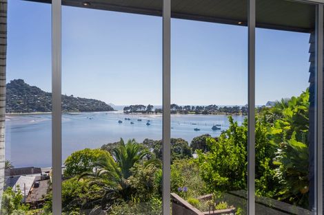 Photo of property in 18 Pine Grove, Tairua, 3508