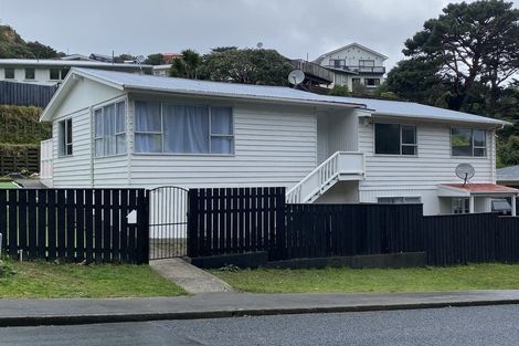 Photo of property in 44 Melrose Road, Island Bay, Wellington, 6023