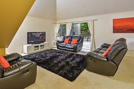 Photo of property in 2/4 Brian Avenue, Forrest Hill, Auckland, 0620