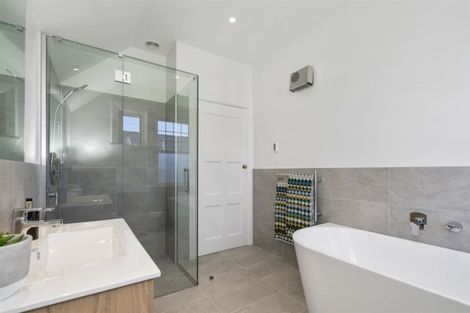 Photo of property in 8 Mays Road, St Albans, Christchurch, 8052