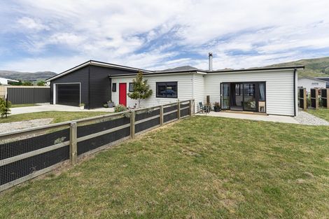 Photo of property in 15 Phoenix Place, Cromwell, 9310