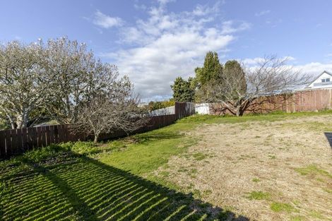 Photo of property in 56 Cook Street, Marfell, New Plymouth, 4310