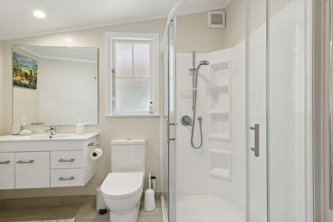 Photo of property in 159 Sutherland Road, Lyall Bay, Wellington, 6022