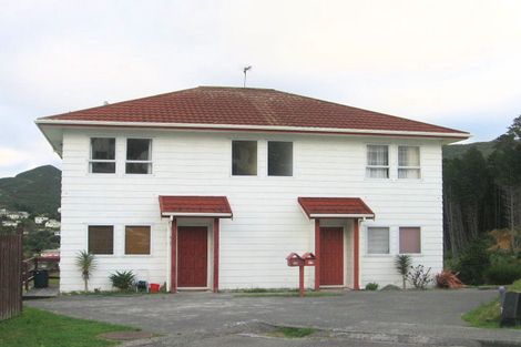 Photo of property in 1/30 Percy Dyett Drive, Karori, Wellington, 6012