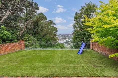 Photo of property in 56 Maupuia Road, Maupuia, Wellington, 6022