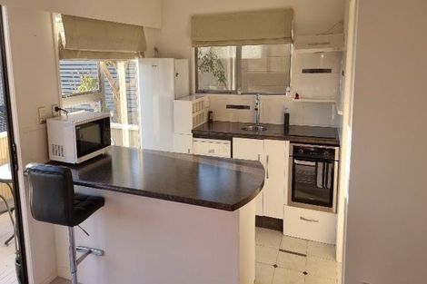 Photo of property in 11 Rahopara Street, Castor Bay, Auckland, 0620