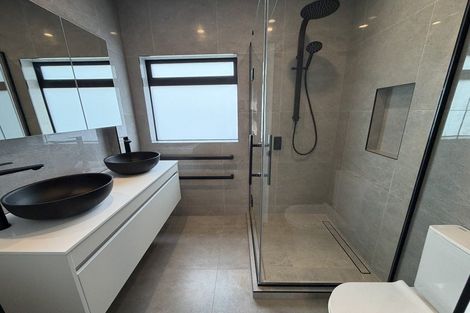 Photo of property in 166 Captain Springs Road, Onehunga, Auckland, 1061