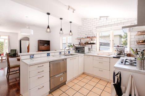 Photo of property in 29 Newman Terrace, Thorndon, Wellington, 6011