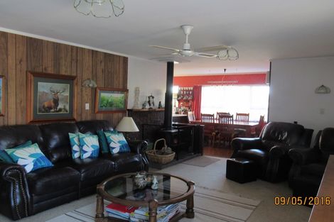 Photo of property in 32 Mahi Road, Te Kauwhata, 3710