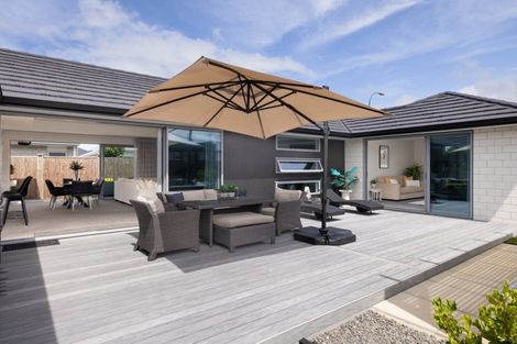 Photo of property in 71 The Boulevard, Papamoa Beach, Papamoa, 3118