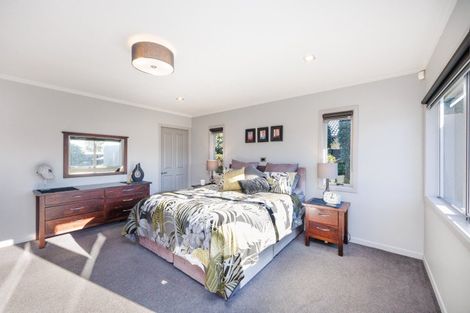 Photo of property in 12 Liberty Grove, Kelvin Grove, Palmerston North, 4414