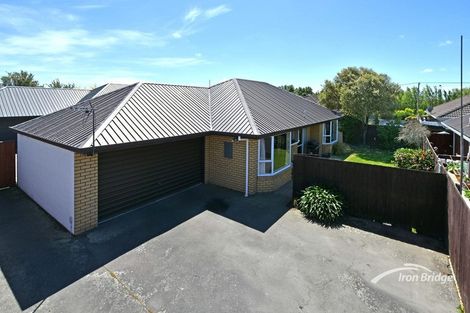 Photo of property in 2/65 Tyrone Street, Belfast, Christchurch, 8051