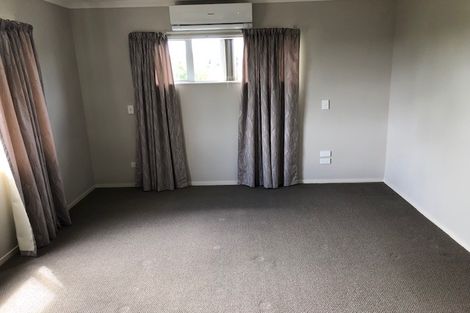 Photo of property in 28 Salford Crescent, Flat Bush, Auckland, 2019