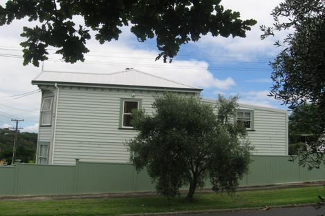 Photo of property in 2 Symonds Street, Onehunga, Auckland, 1061