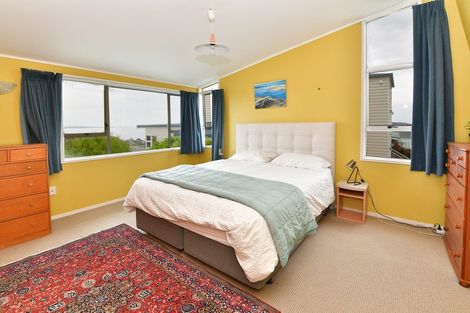 Photo of property in 10 Totara Road, Stanmore Bay, Whangaparaoa, 0932