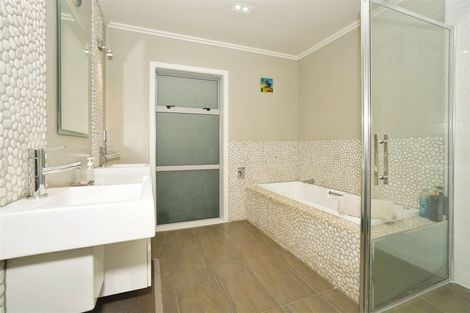 Photo of property in 14 Miers Glade, Rototuna North, Hamilton, 3210