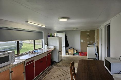 Photo of property in 1 Point Road, Mokau, 4376