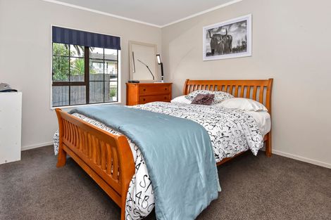 Photo of property in 30 Lorelei Place, Opaheke, Papakura, 2113