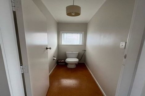 Photo of property in 1/4 Midway Avenue, Castor Bay, Auckland, 0620