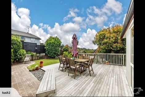 Photo of property in 10 Crestview Place, Browns Bay, Auckland, 0630