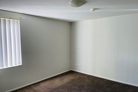 Photo of property in 2/30 Opito Way, East Tamaki, Auckland, 2013