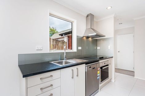 Photo of property in 65 Kurnell Drive, Botany Downs, Auckland, 2010