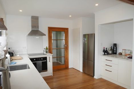 Photo of property in 19 Gavin Road, Raumati Beach, Paraparaumu, 5032