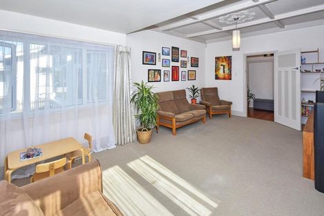 Photo of property in 27 Kenderdine Road, Papatoetoe, Auckland, 2025