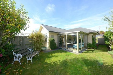 Photo of property in 97a Wilsons Road, Saint Martins, Christchurch, 8022