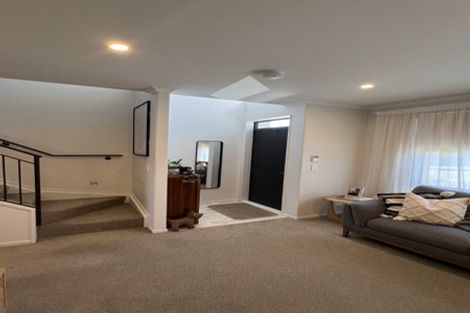 Photo of property in 98 Matairangi Avenue, Totara Heights, Auckland, 2105