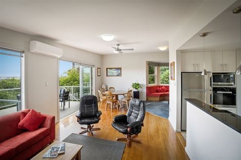 Photo of property in 30c Huntsbury Avenue, Huntsbury, Christchurch, 8022
