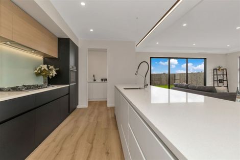 Photo of property in 10 Valour Drive, Rangiora, 7400