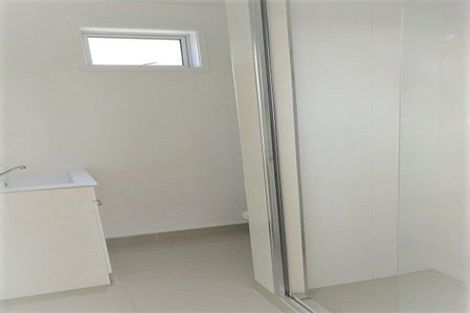 Photo of property in 16 Trinidad Road, Sunnynook, Auckland, 0620