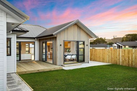 Photo of property in 3 Cutfield Lane, Kumeu, 0810