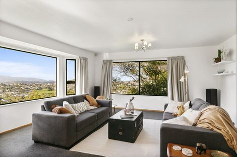 Photo of property in 16 Ramphal Terrace, Khandallah, Wellington, 6035