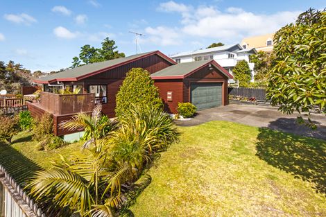 Photo of property in 9 Dobell Road, Stanmore Bay, Whangaparaoa, 0932