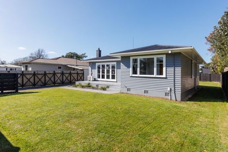 Photo of property in 12 Galway Avenue, Hokowhitu, Palmerston North, 4410