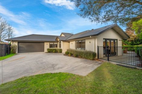 Photo of property in 12 Cabernet Close, Rototuna, Hamilton, 3210