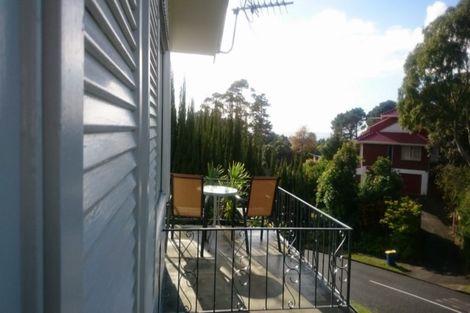 Photo of property in 1 Malters Place, Browns Bay, Auckland, 0630